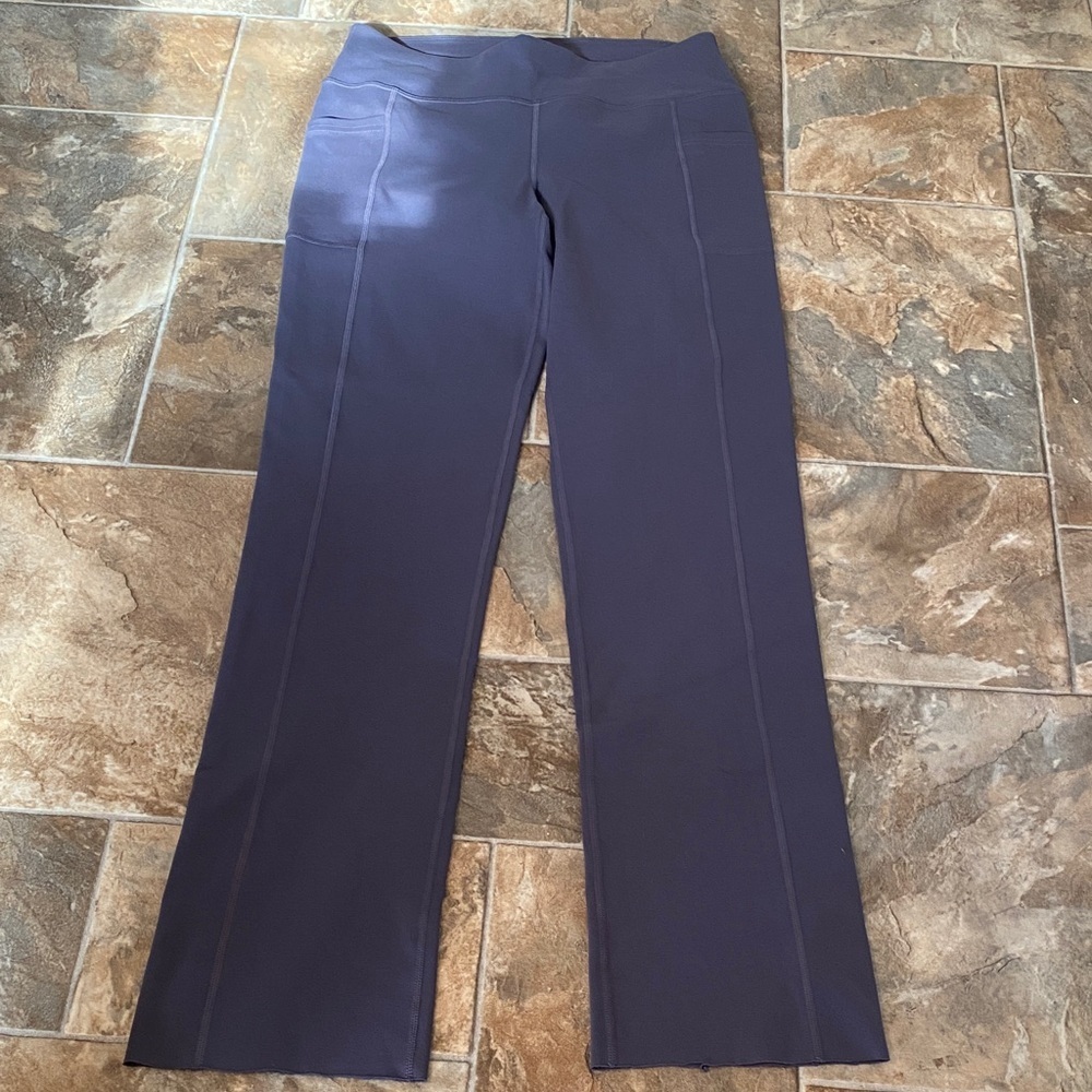 Skechers Women's Purple Gray Flare Pants Size Medium with side Pockets